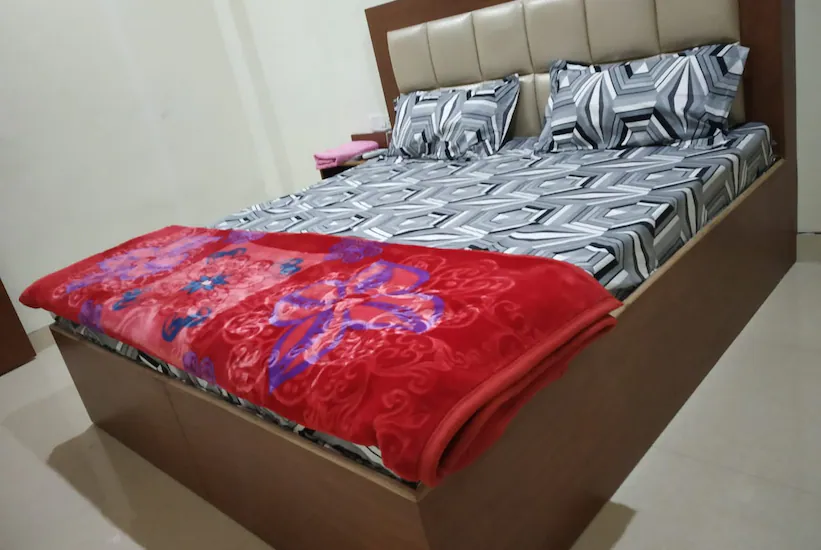 BED ROOM