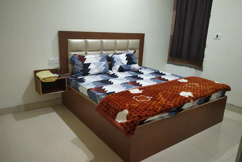 BED ROOM