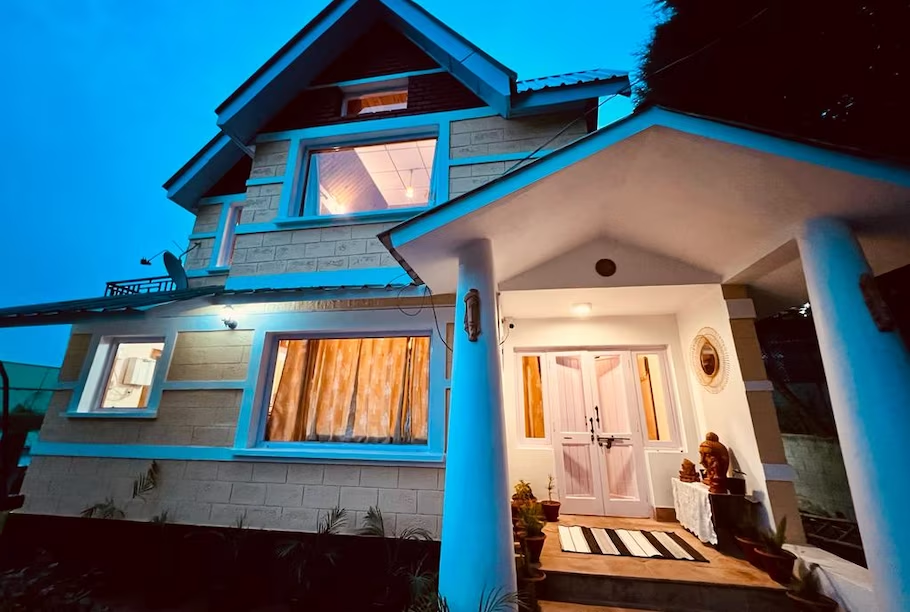 THE MOON STONE VILLA