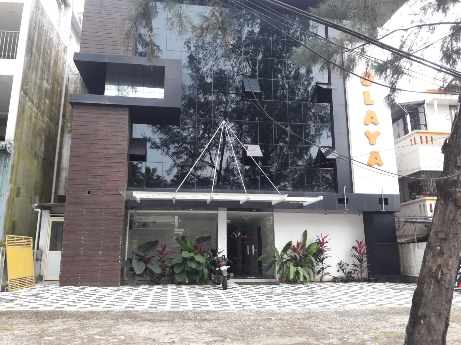 OLAYA RESIDENCY