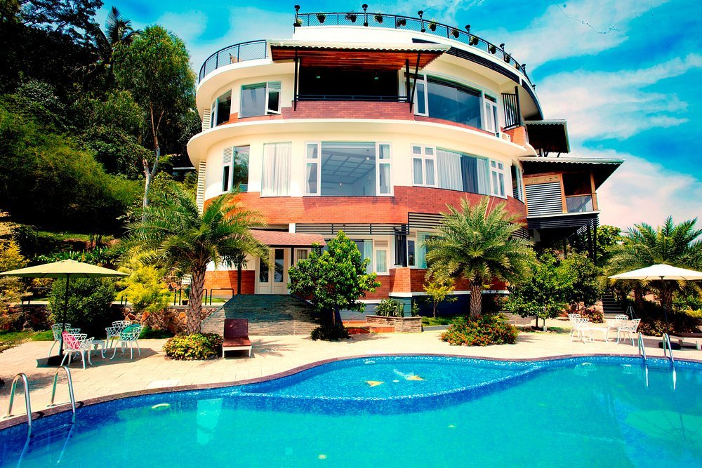 MOUNT XANADU RESORTS