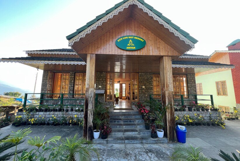 ECO LOG HUT RESORT