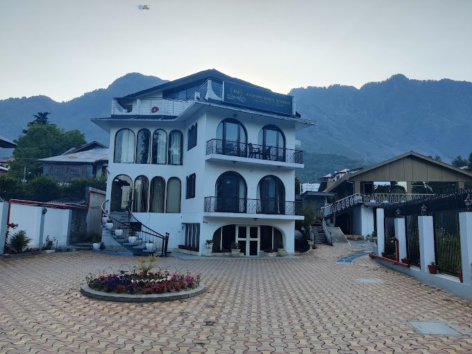 KASHMIR MAHAL RESORTS