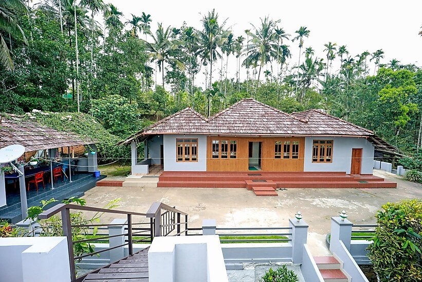 THARAVAD HERITAGE HOMESTAY